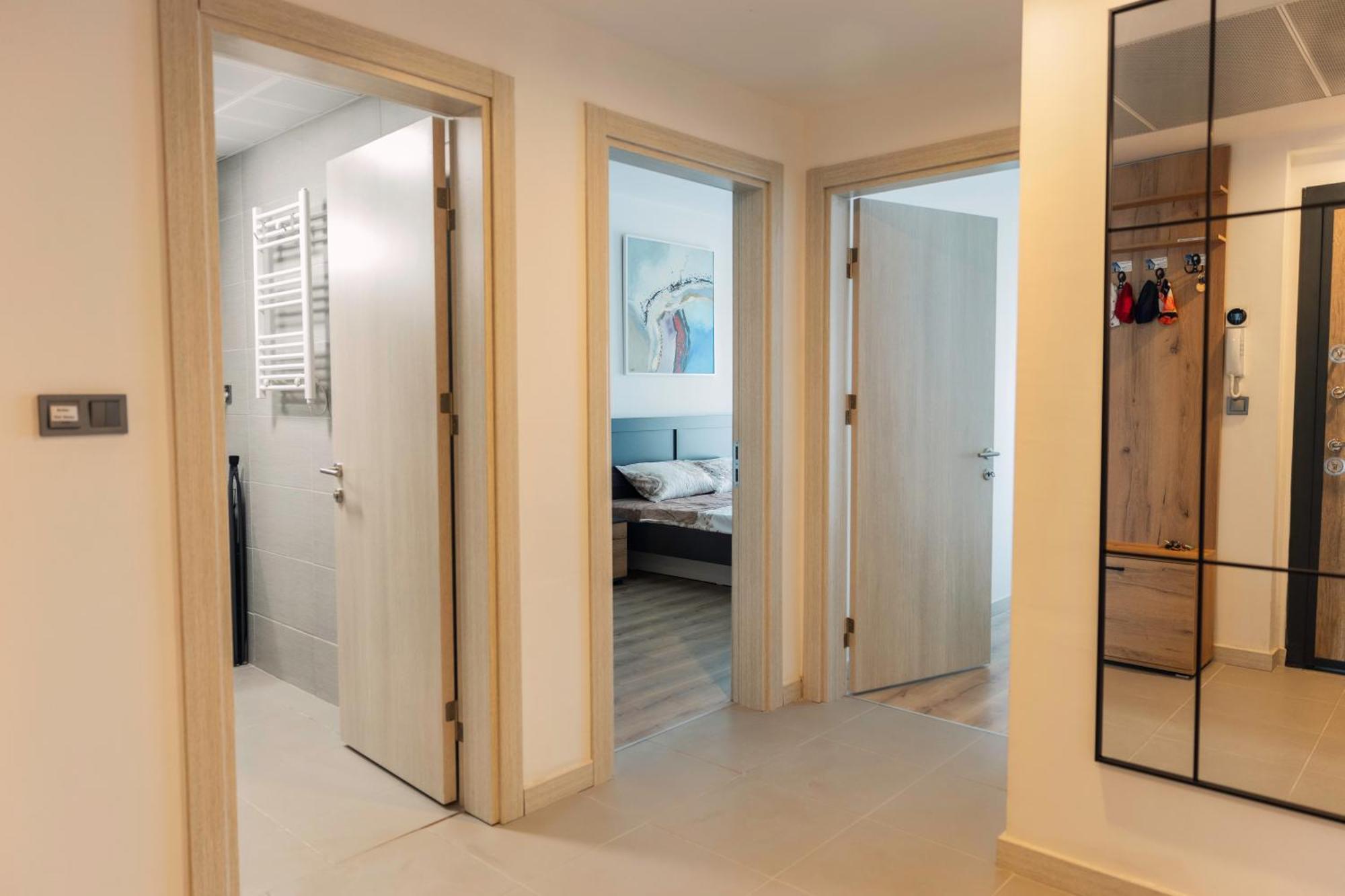 33Rd Floor Twin Apartments In Cevahir Sky City Complex With Pool, Spa, Fitness And Parking Included In Price Skopje Exterior photo