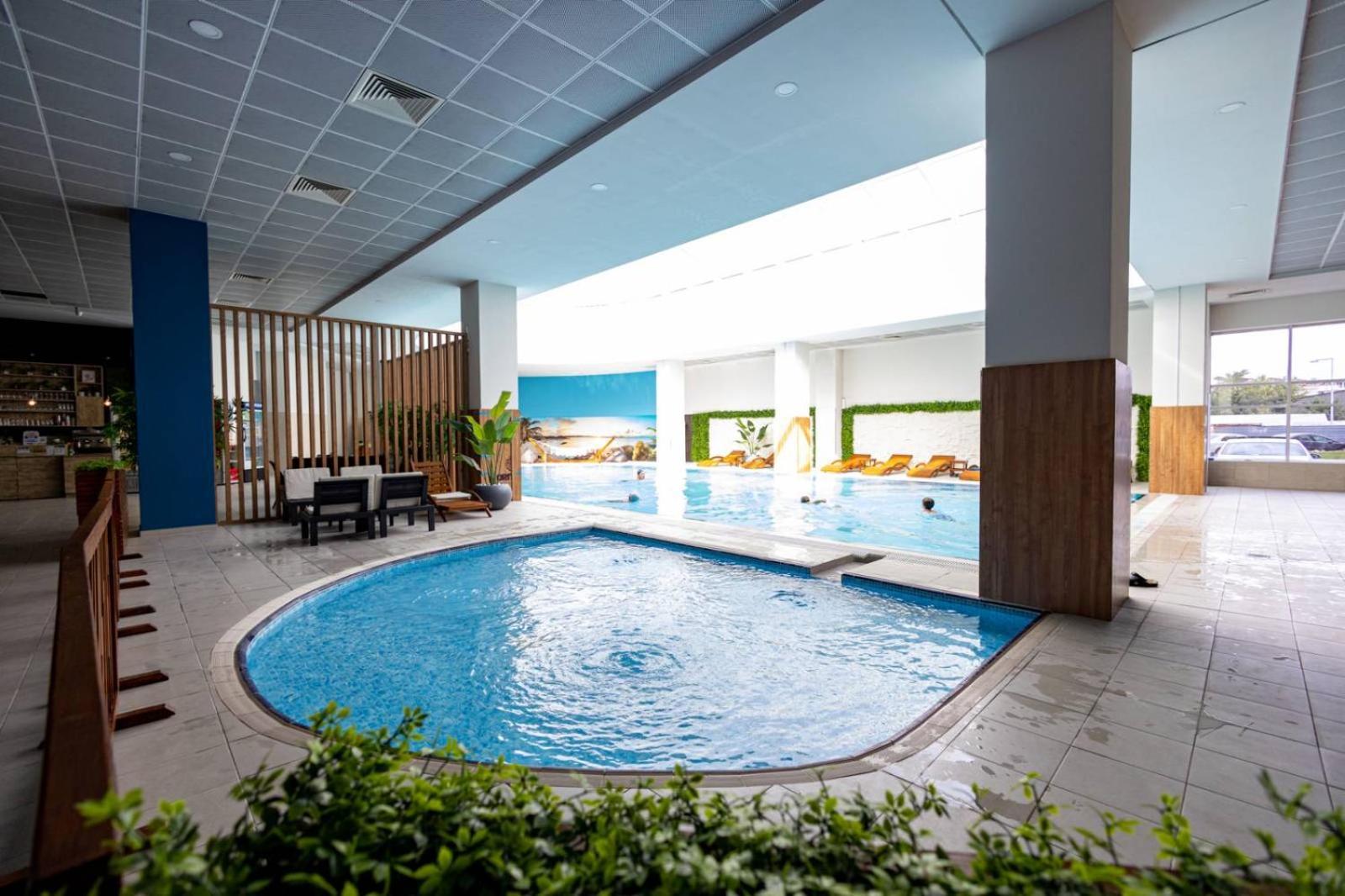 33Rd Floor Twin Apartments In Cevahir Sky City Complex With Pool, Spa, Fitness And Parking Included In Price Skopje Exterior photo